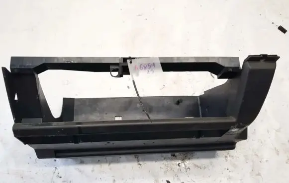 Audi 80 90 B2 Glove box 811857095