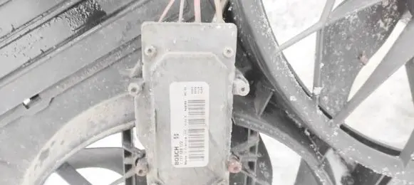 Audi Q7 4L Coolant fan relay 1137328172
