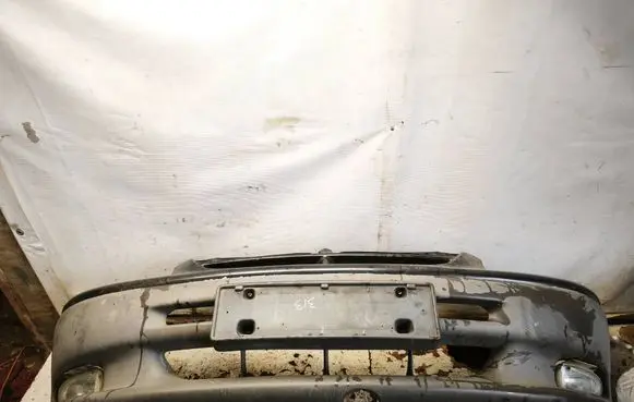Chrysler Voyager Front bumper 