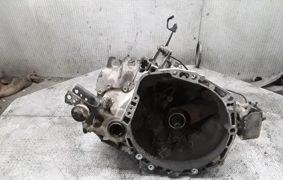 Toyota Yaris Manual 5 speed gearbox 331110D020