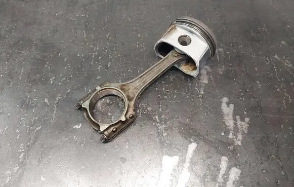 Audi A4 S4 B6 8E 8H Piston with connecting rod 80950