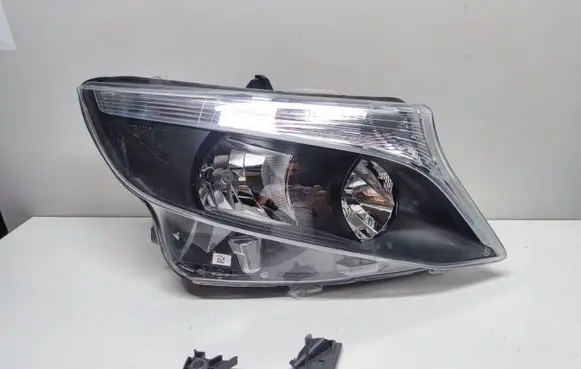Mercedes-Benz V Class W447 Headlight/headlamp A4479067800