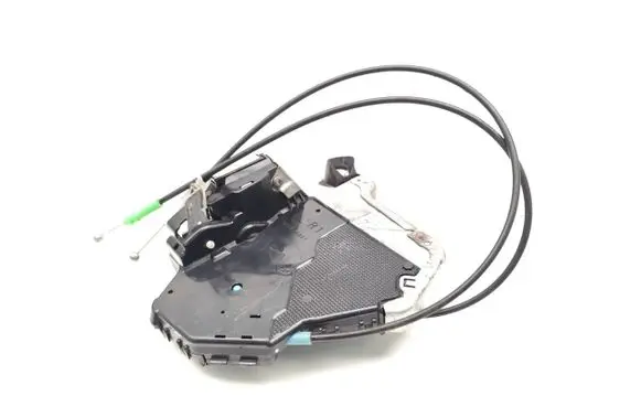 Toyota RAV 4 (XA30) Front door lock (next to the handle) 8E1517 A046693