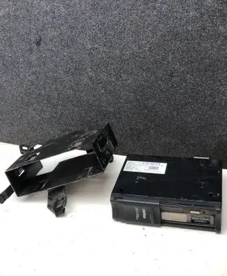 Peugeot 607 CD/DVD changer 9655801380