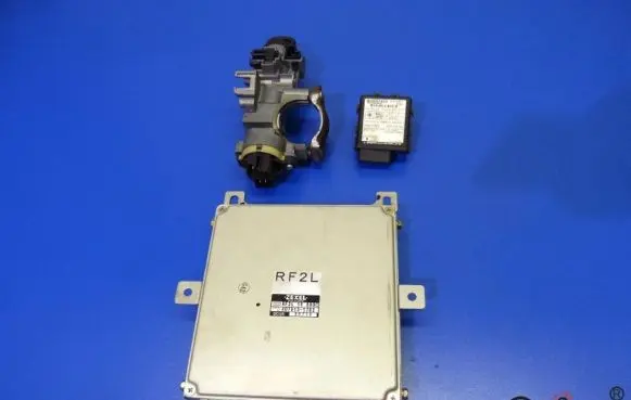 Mazda 323 F Engine control unit/module ECU IMPRK564683