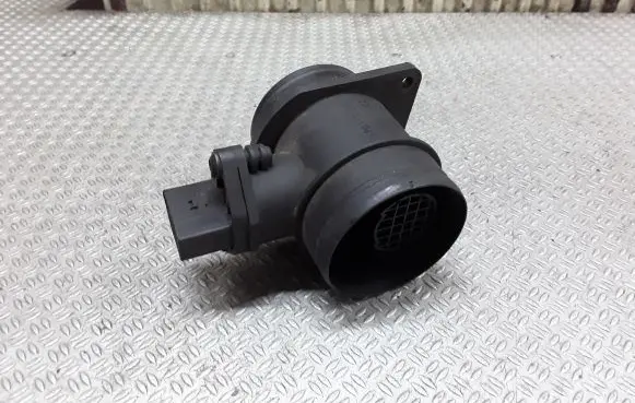 Volkswagen Caddy Mass air flow meter 0281002531 038906461B