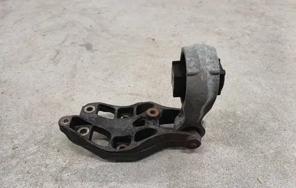 Mini Paceman (R61) Engine mount bracket 9806994 9812036 9805988