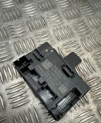 Seat Alhambra (Mk2) Door control unit/module 7N0959792G 3150210092