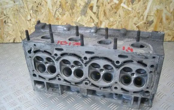 Seat Ibiza III (6L) Engine head 036103373AK