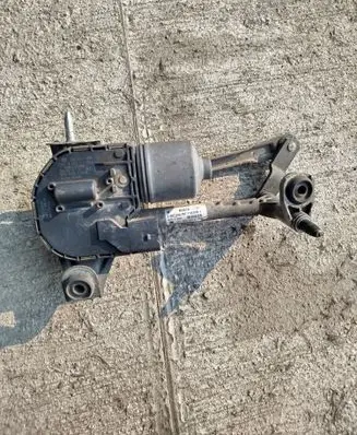 Front wiper linkage and motor