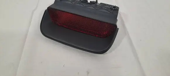 Honda CR-V Third/center stoplight P6369