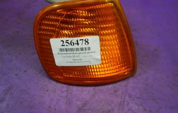 Volkswagen Polo III 6N 6N2 6NF Front indicator light