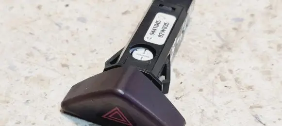 Volvo S60 Hazard light switch 9441045 02W035