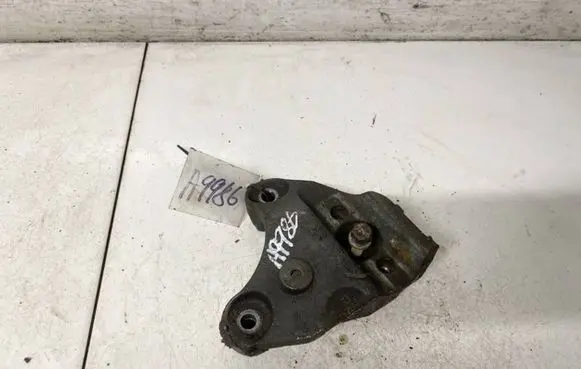 Citroen C3 Pluriel Engine mounting bracket 510019