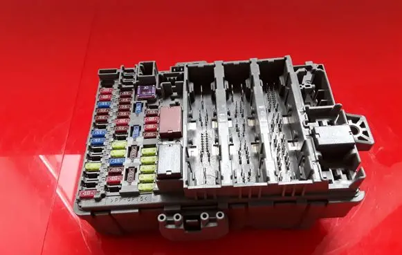 Honda Civic IX Fuse module TV0E120 VE1 120418