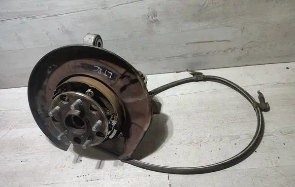 Lexus RC Rear wheel hub