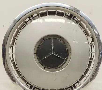 Mercedes-Benz S W140 R16 wheel hub/cap/trim 1404010024 A1404010024