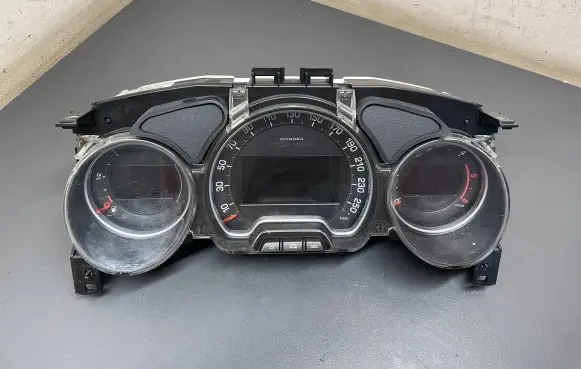 Citroen C5 Speedometer (instrument cluster) 9677285280