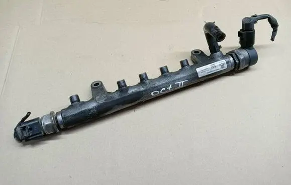 Skoda Octavia Mk2 (1Z) Fuel main line pipe 057130764H 35915875 0281002859