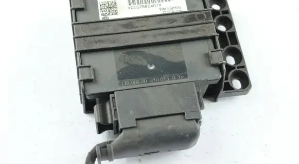 Volkswagen Tiguan Power management control unit 3AA919041A