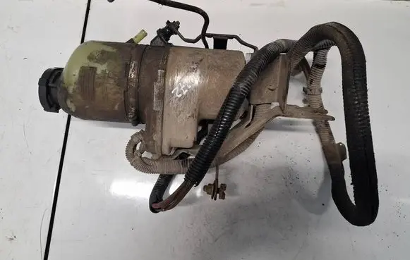 Opel Astra H Power steering pump 