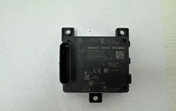 Renault Kangoo III Distronic sensor radar 284474139R 0203306233 2022L78643