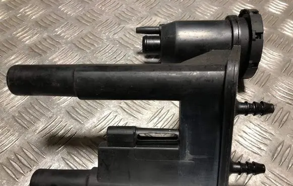 Breather/breather pipe/hose