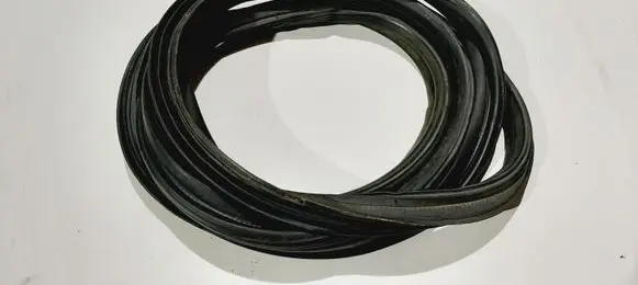 Hyundai Santa Fe Trunk rubber seal (body) 873212B000