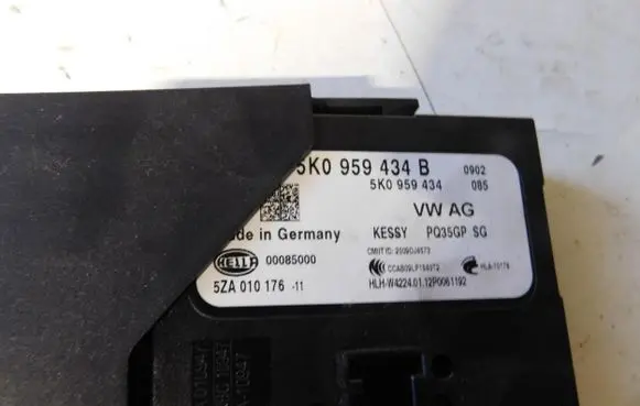 Volkswagen Beetle A5 Aerial antenna amplifier