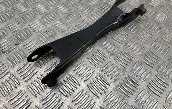 BMW i3 Rear upper control arm/wishbone 6867879