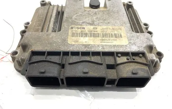 Nissan Primera Engine control unit/module ECU 8200300537