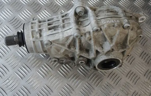 Alfa Romeo Giulia Gearbox transfer box case 00463378460