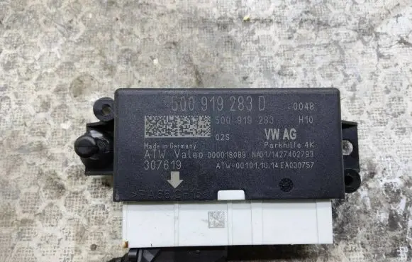 Skoda Octavia Mk3 (5E) Parking PDC control unit/module 5Q0919283D 5Q0919283 307619