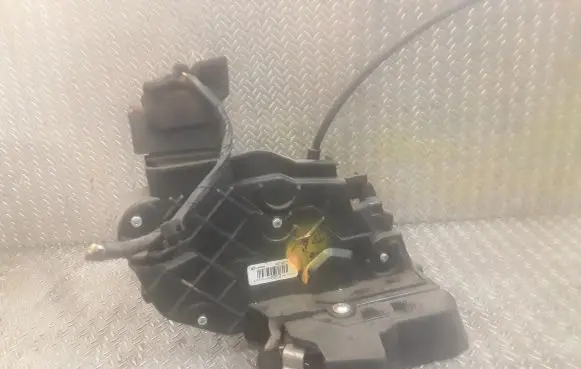 Volvo C30 Coupe door lock (next to the handle) 30799311