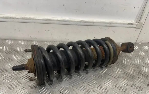 Nissan Pathfinder R51 Front shock absorber/damper
