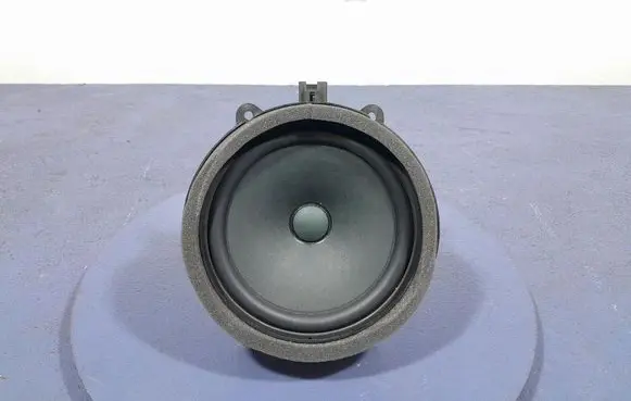 Volvo XC60 Subwoofer speaker 32212429