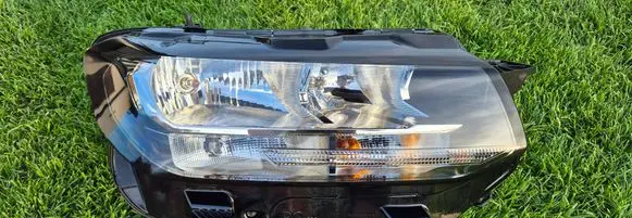 Peugeot Partner III Headlight/headlamp 9854067580