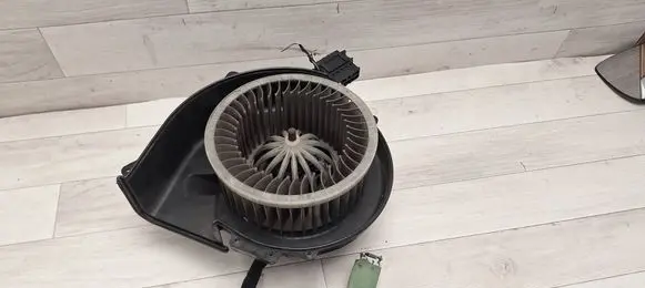 Seat Ibiza IV (6J,6P) Heater fan/blower 6Q1820015C A1916