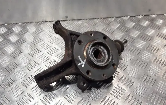 Peugeot 308 Front wheel hub spindle knuckle