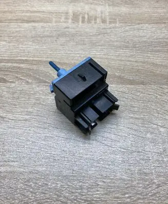 Ford Mondeo MK II Climate control unit 93BW18B357AC