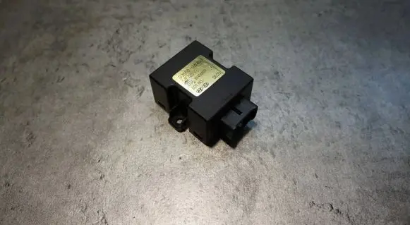 Hyundai Santa Fe Seat heating relay 93600-0W400 936000W400