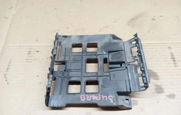 Skoda Superb B6 (3T) Other engine bay part 5K0906507