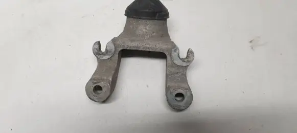 Volvo XC90 Front shock absorber mounting bracket 31476555 ZALS17MG1A