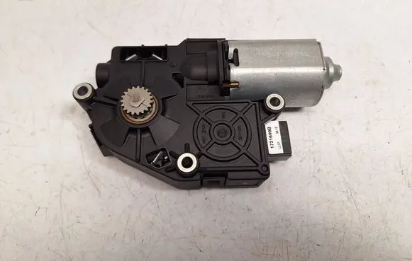 BMW 5 F10 F11 Sunroof motor/actuator 7316535 67617316535 67617193398
