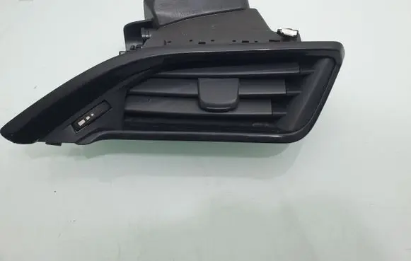 Peugeot 208 Dashboard side air vent grill/cover trim 9673131677