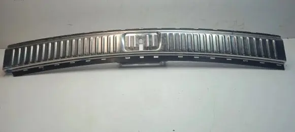 Volkswagen Touareg II Trunk/boot sill cover protection 7P0863459E
