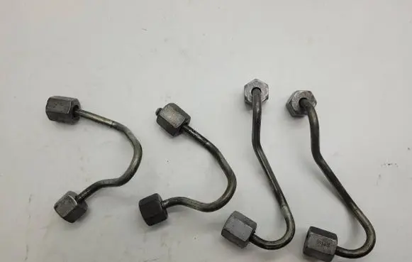 BMW 3 F30 F35 F31 Fuel injector supply line/pipe 