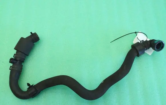 Jaguar F-Pace Engine coolant pipe/hose GX738C481CD