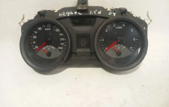 Renault Megane II Speedometer (instrument cluster) 8200306535 2RPF14B115AK 35110419