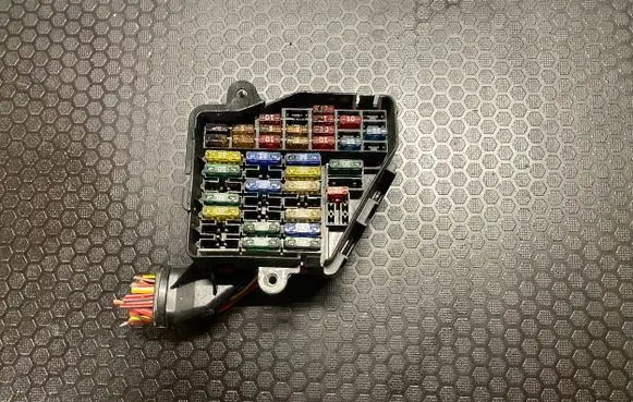 Audi A4 S4 B7 8E 8H Fuse box set 8D1941824